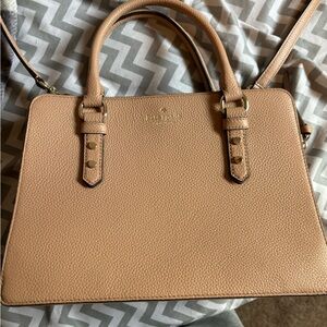Medium Kate Spade purse